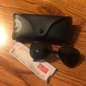 Ray-Ban Aviator Sunglasses (Polarized)